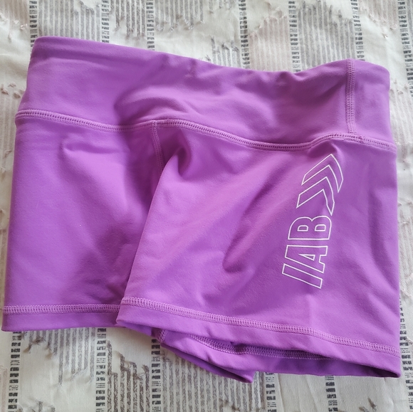 I Am Becoming booty shorts - XS - Picture 3 of 3